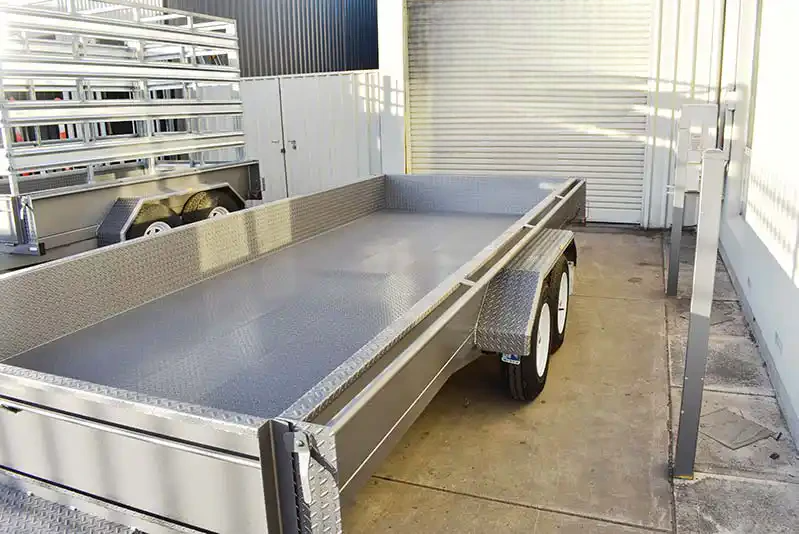 18X6 Box Trailer - Tandem Axle - Image 4