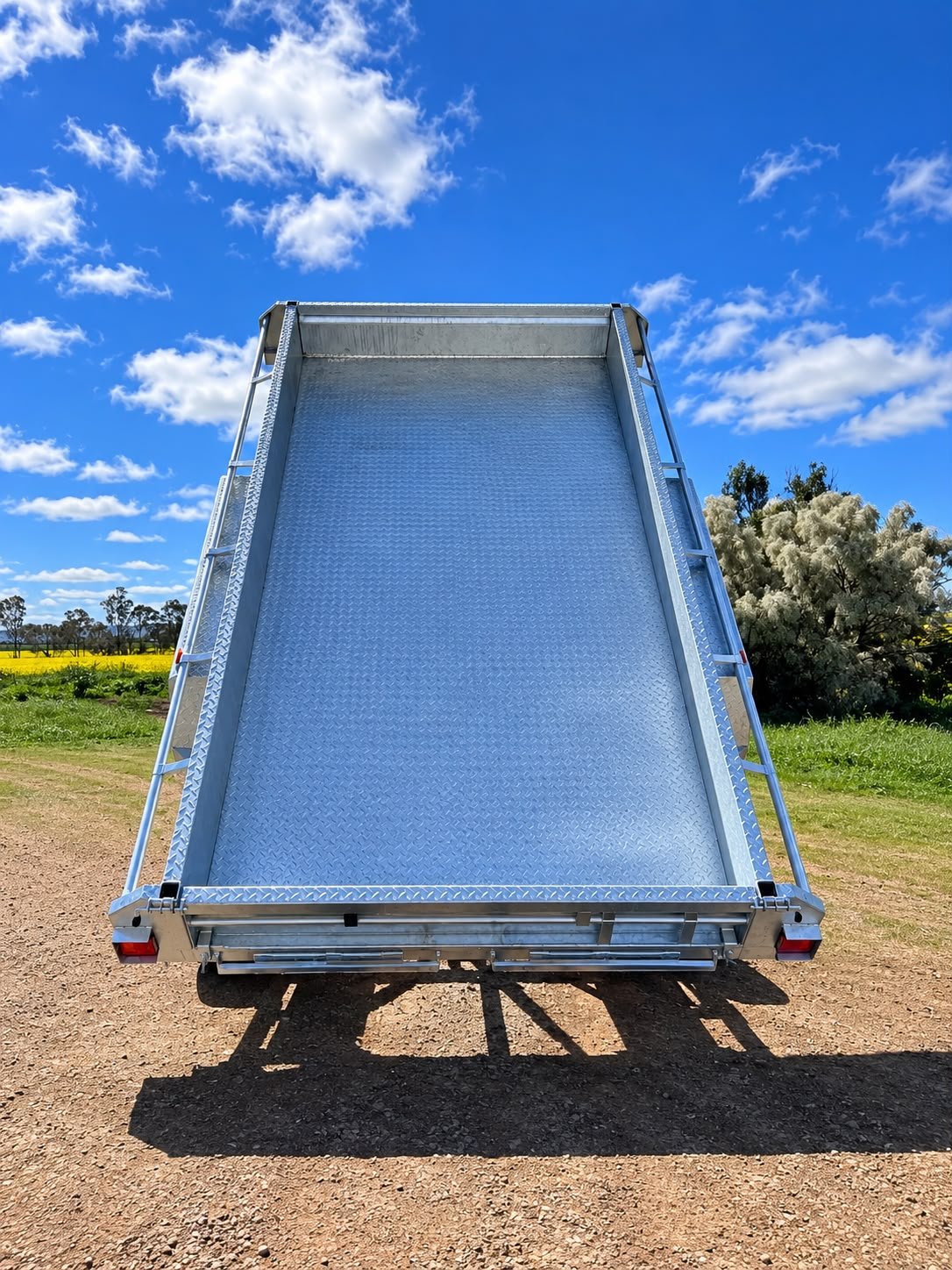 12X6 Hydraulic Flat Top Trailer - Tandem Axle - Image 9